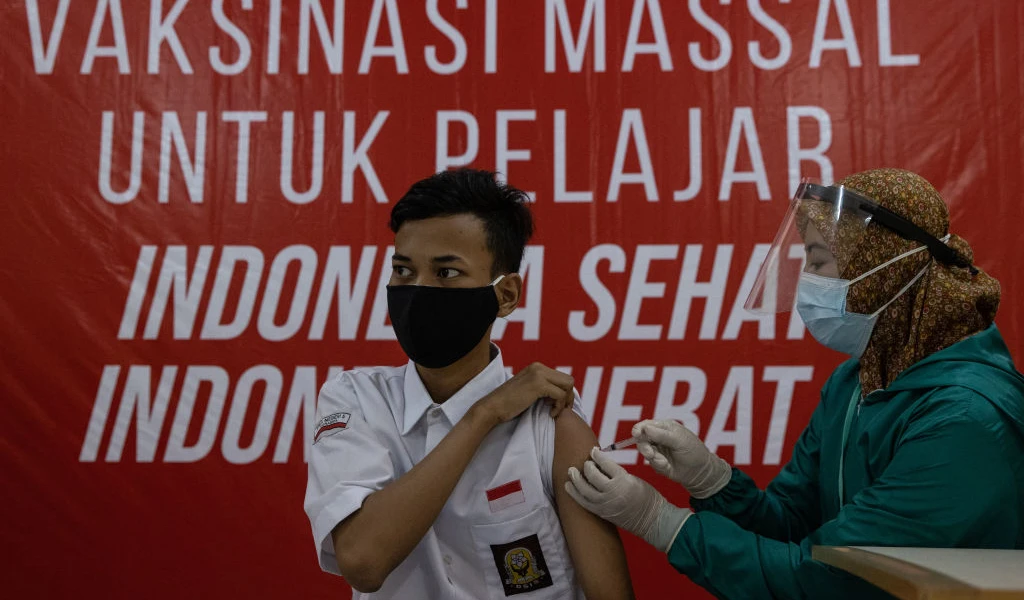 Man being vaccinated